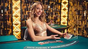 Ilustrasi kolaborasi aman dengan pihak ketiga terpercaya menjaga data pengguna maxslot88